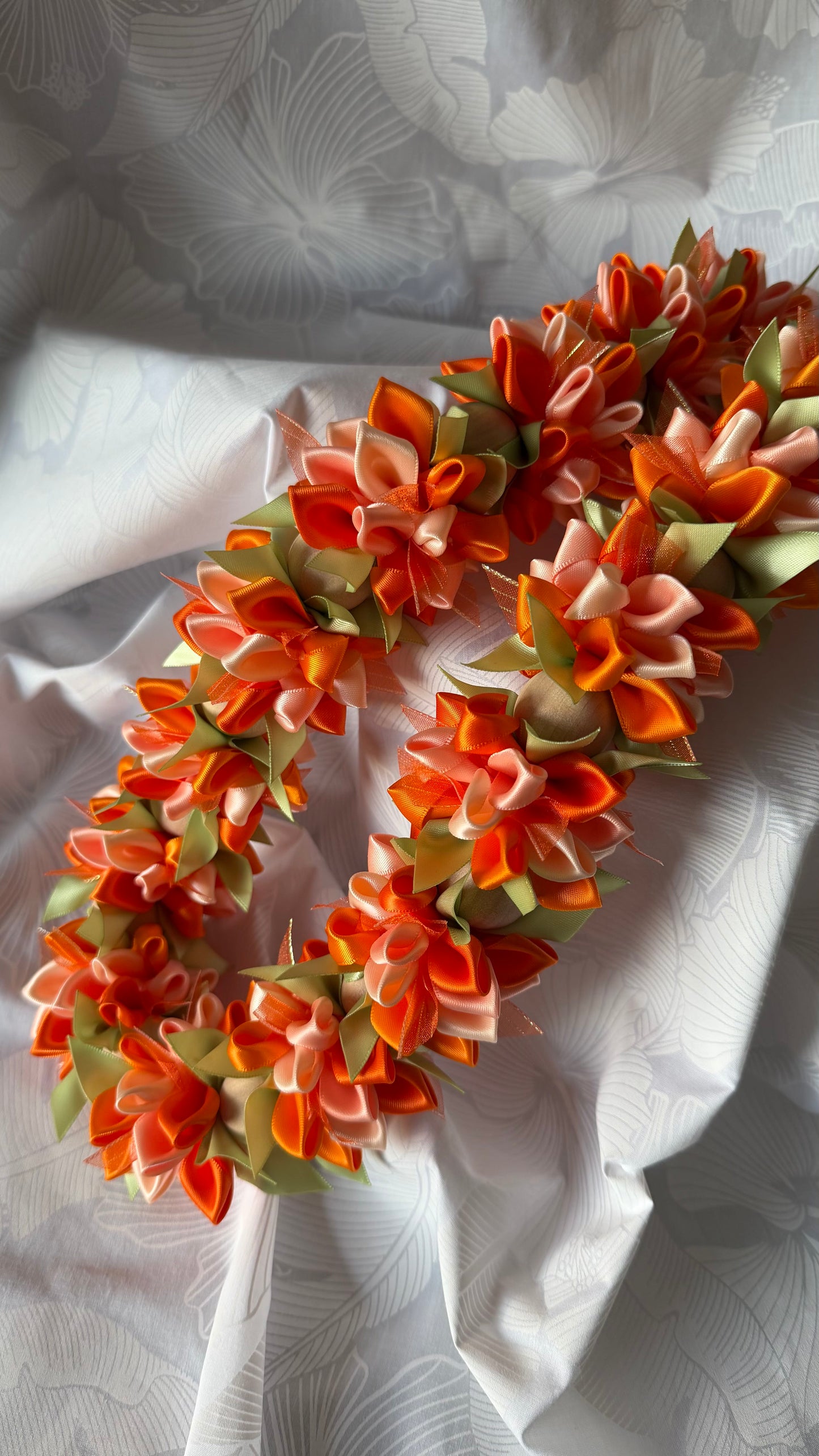 Orange Creamsicle Lei 🍊