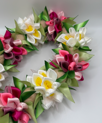 Blushing Blossom Lei 🌸